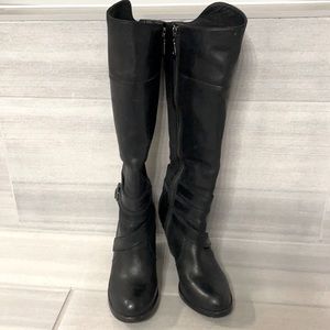 Ariat ladies boots, size 6.5 B